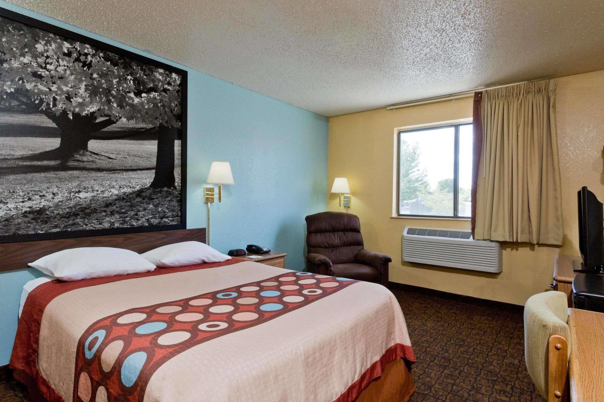 ซูเปอร์ 8 บาย วินด์แฮม เลซิงตันพาร์ค/แคลิฟอร์เนีย แอเรีย Hotel ภายนอก รูปภาพ